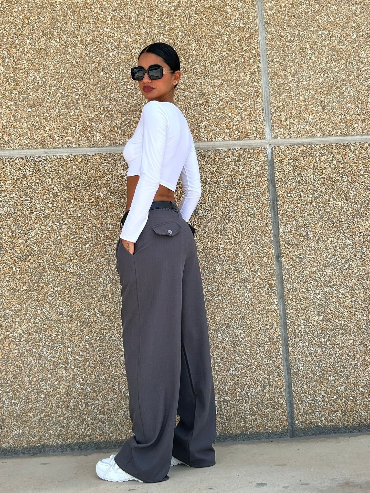 Pantalón de Pinzas con Cinturón