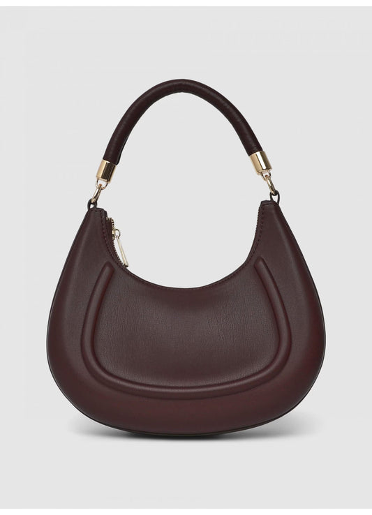 Bolsa dura en forma de media luna