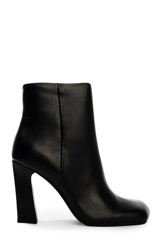 Botín ASH Alina de piel negra con tacón ancho – Elegancia y confianza en cada paso
